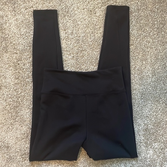 Spanx Assets Black Pointe Leggings Size Small EUC - Picture 2 of 4